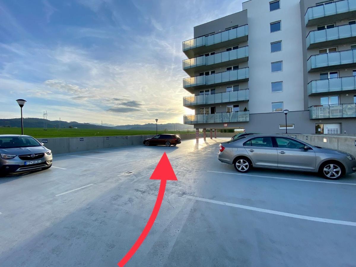 Moderny Apartman S Vyhladom Na Vysoke Tatry Poprad Exterior photo
