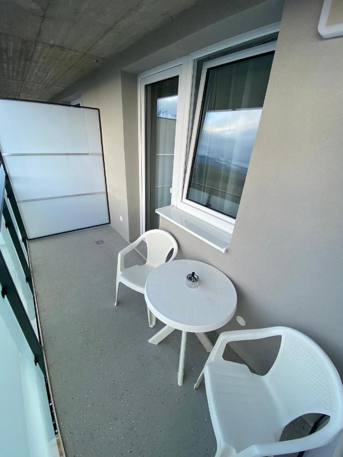 Moderny Apartman S Vyhladom Na Vysoke Tatry Poprad Exterior photo